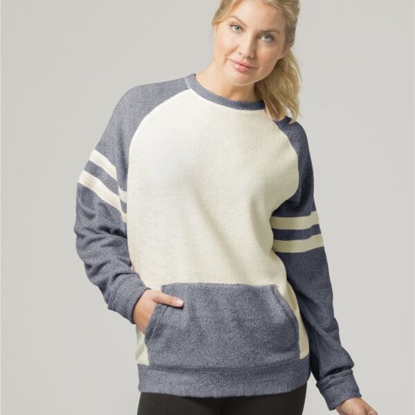 Women's Cozy Contrast Fleece Crewneck Pullover Thumbnail